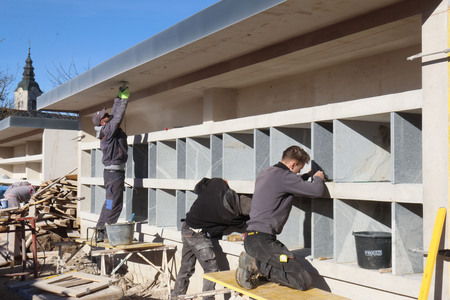 GRADNJA ŽARNEGA  ZIDU NA RAKEKU 05 FOTO LJUBO VUKELIČ